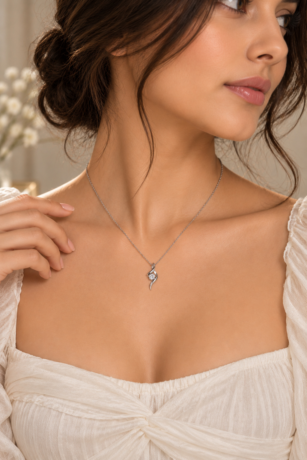 Elysia Silver Pendant Necklace